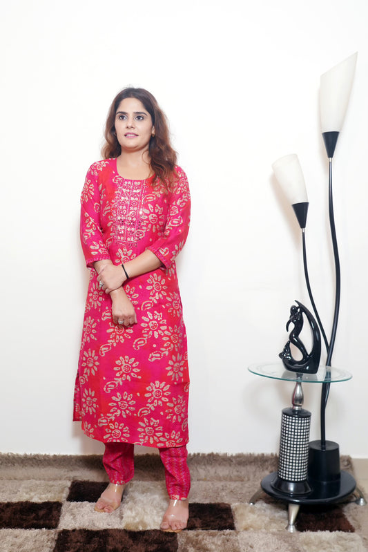 Vedhira Hot Pink Crepe Kurta Set for Women (M-XL)