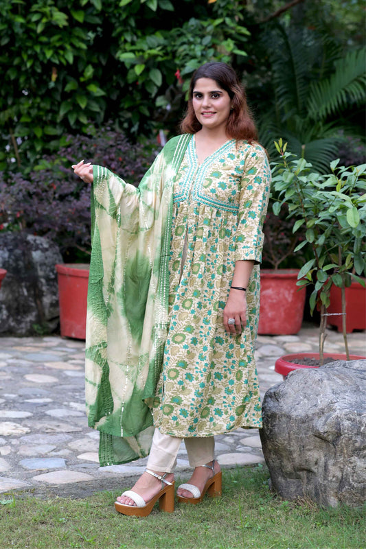 Kaaya - Green Floral Kurta Set with Tie-Dye Dupatta