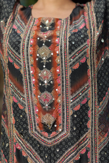 Noori Embroidered Kurti Set