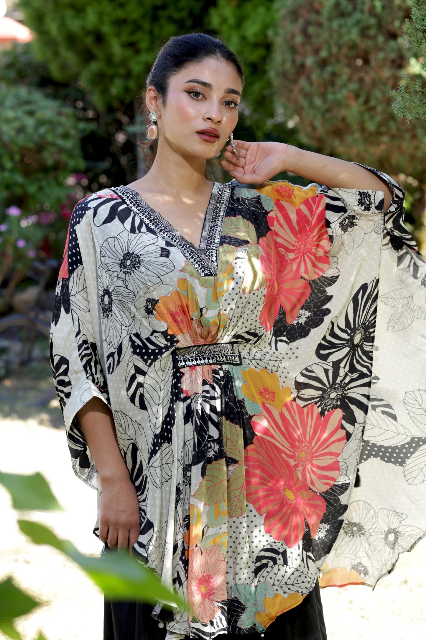 Nalini - Black Crepe Kaftan Style Cord Set with Neck Detailing