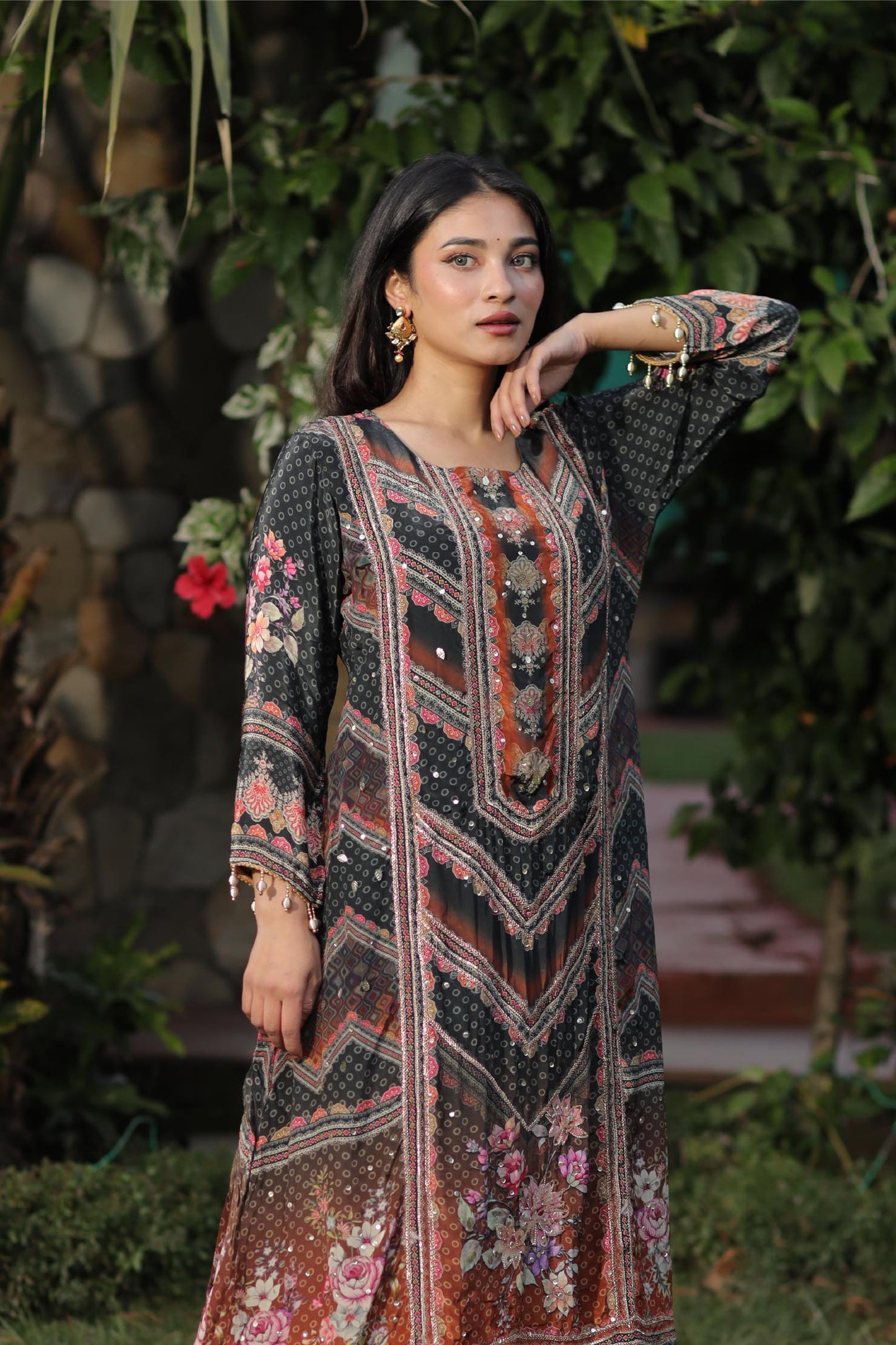Noori Embroidered Kurti Set