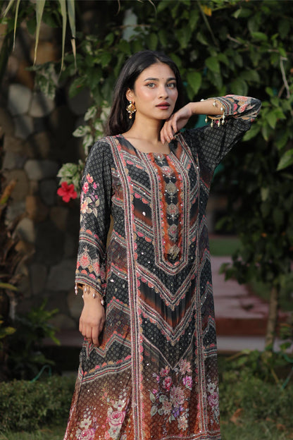 Noori Embroidered Kurti Set