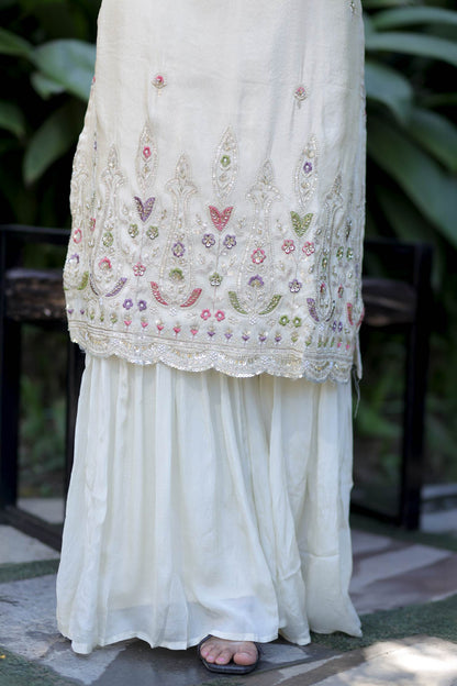 Arohi Elegance Suit