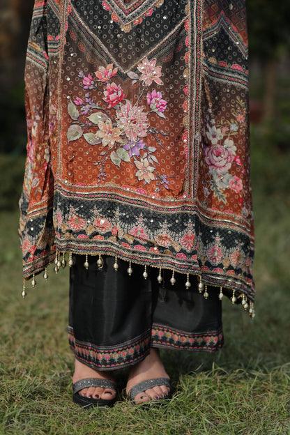 Noori Embroidered Kurti Set