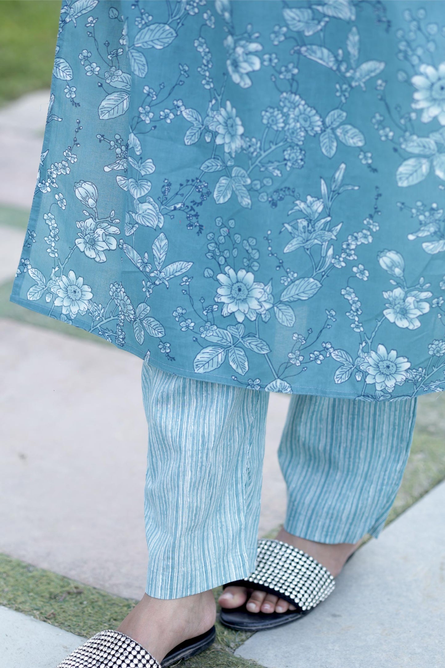 Aarvi Aqua Blue Floral Cotton Suit Set with Dupatta Cotton