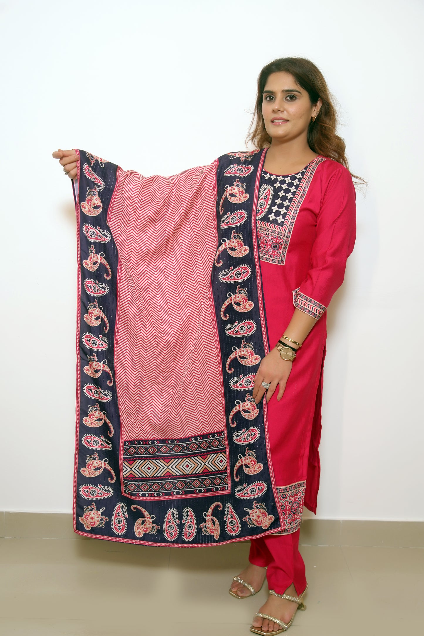 Noor Suit Set – Navy & Hot Pink Set