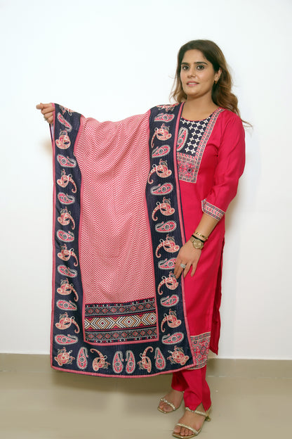 Noor Suit Set – Navy & Hot Pink Set